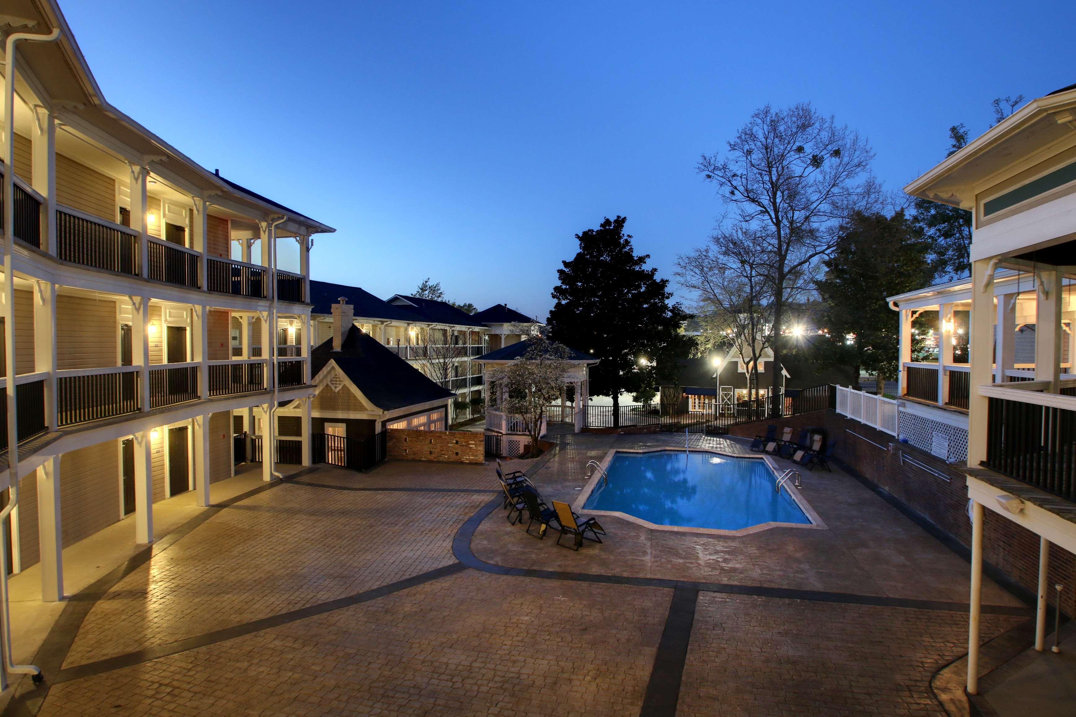 Hotel Finial BW Premier Collection Oxford - Anniston Exterior foto